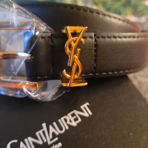 🌹 PRICE DROP ABSOLUTELY GORGEOUS" YSL BELT.